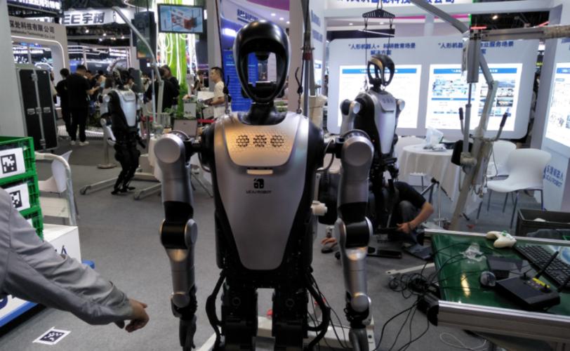 日本智能机器人2025将如何改变生活？-第2张图片-广州国自机器人