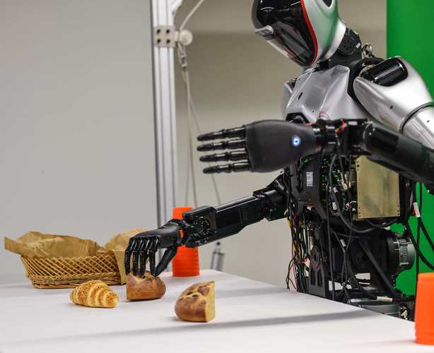 人工智能机器人专业如何就业?-第1张图片-广州国自机器人 人工智能机器人专业如何就业?-第1张图片-广州国自机器人