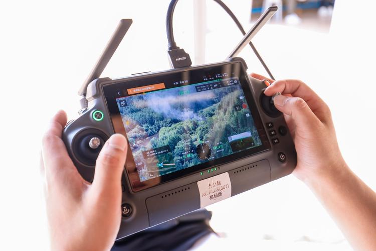 大疆无人机用iPad控制怎么设置?-第1张图片-广州国自机器人 大疆无人机用iPad控制怎么设置?-第1张图片-广州国自机器人