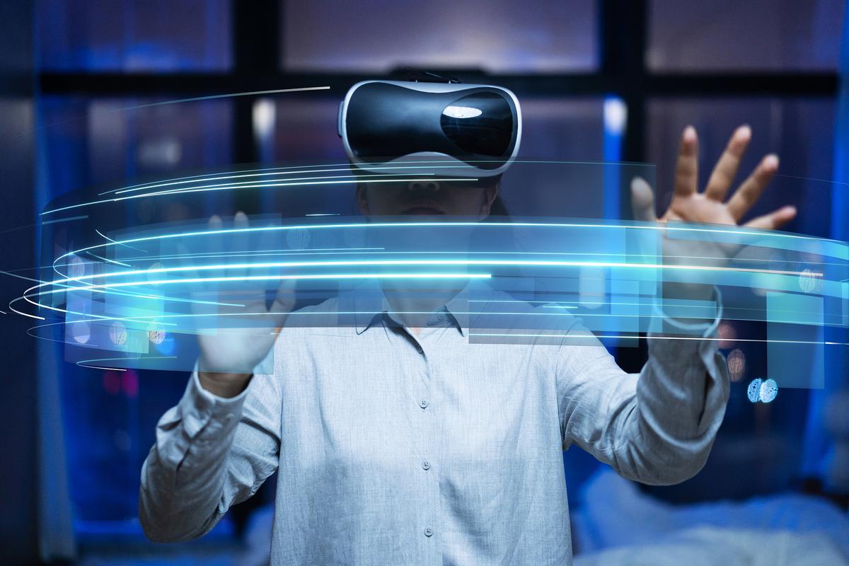 人工智能与VR虚拟现实如何融合创新？-第1张图片-广州国自机器人