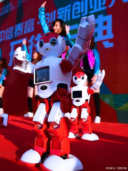 2025春晚机器人表演，科技与艺术如何融合？-第3张图片-广州国自机器人