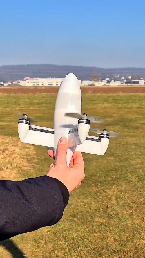 世界最小VR无人机有多小巧？-第2张图片-广州国自机器人