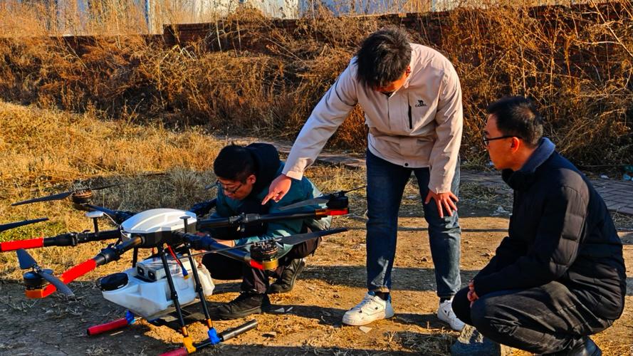 无人机打药培训如何快速上岗?-第2张图片-广州国自机器人 无人机打药培训如何快速上岗?-第2张图片-广州国自机器人