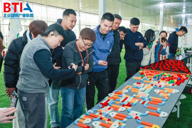 创意之星2025机器人有何创新突破？-第3张图片-广州国自机器人