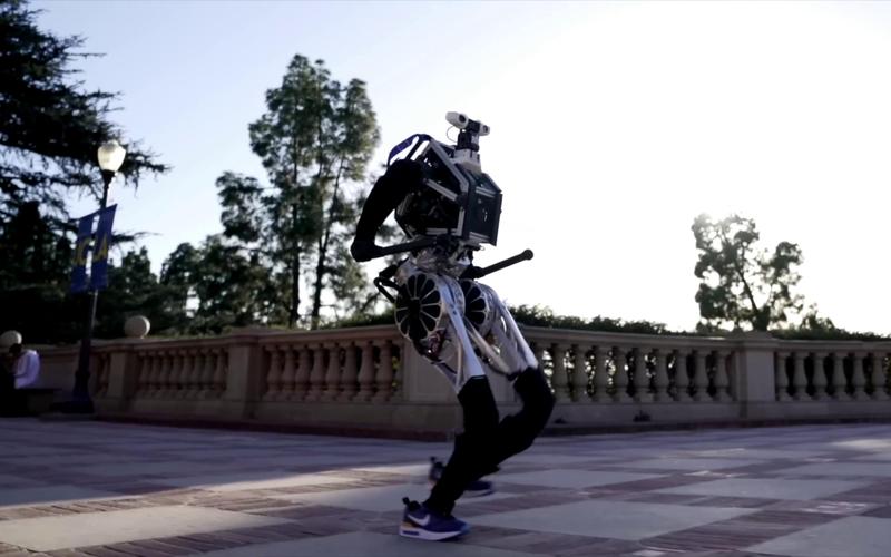 Nike机器人图片有哪些？-第1张图片-广州国自机器人