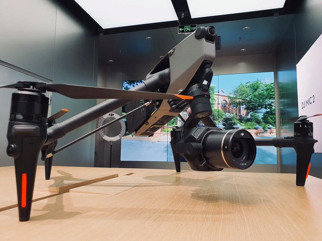 无人机悟航拍还需突破什么?-第1张图片-广州国自机器人 无人机悟航拍还需突破什么?-第1张图片-广州国自机器人
