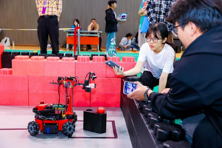 2025机器人创意大赛有哪些奇思妙想?-第3张图片-广州国自机器人 2025机器人创意大赛有哪些奇思妙想?-第3张图片-广州国自机器人