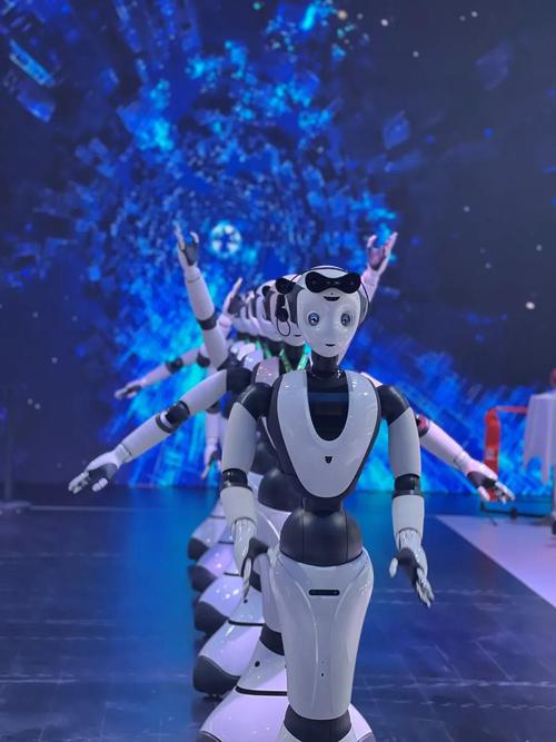 科技机器人如何制作服装？-第1张图片-广州国自机器人