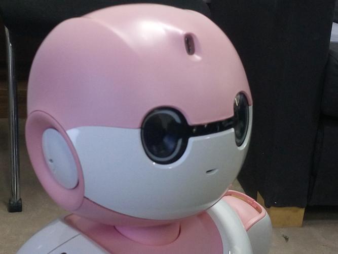 海尔UBOT机器人视频里藏着哪些惊喜？-第2张图片-广州国自机器人