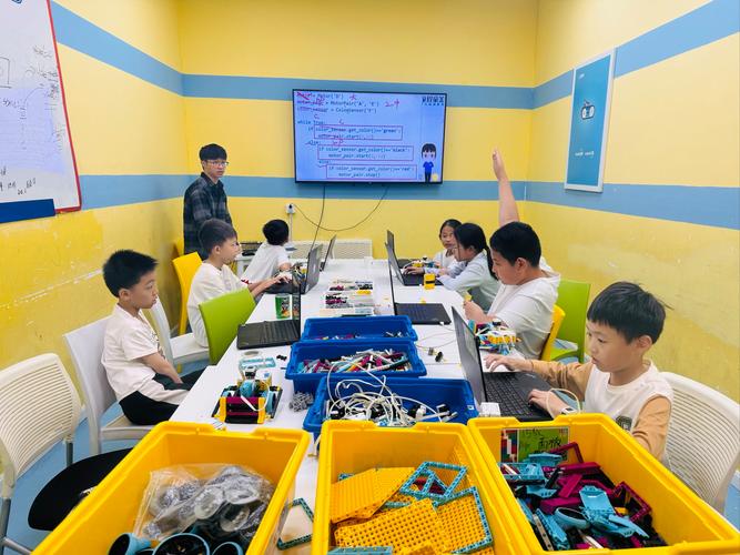 乐高无人机培训能培养孩子哪些能力？-第1张图片-广州国自机器人