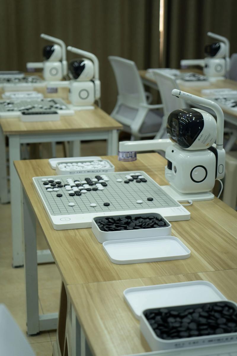 腾讯AI围棋水平如何？能战胜人类顶尖棋手吗？-第1张图片-广州国自机器人