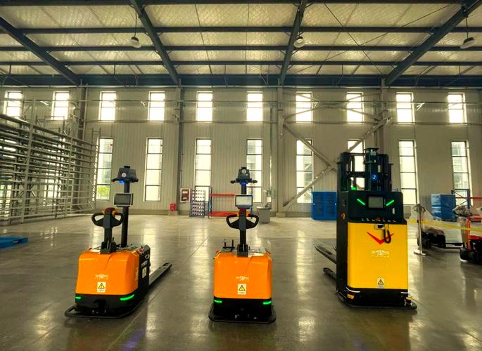 泊车机器人AGV如何实现自动泊车？-第1张图片-广州国自机器人