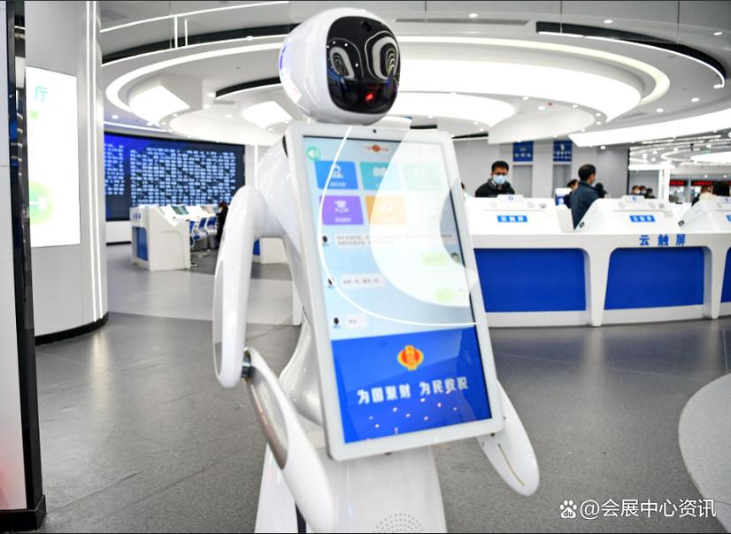 2025智能服务机器人将如何改变生活？-第1张图片-广州国自机器人