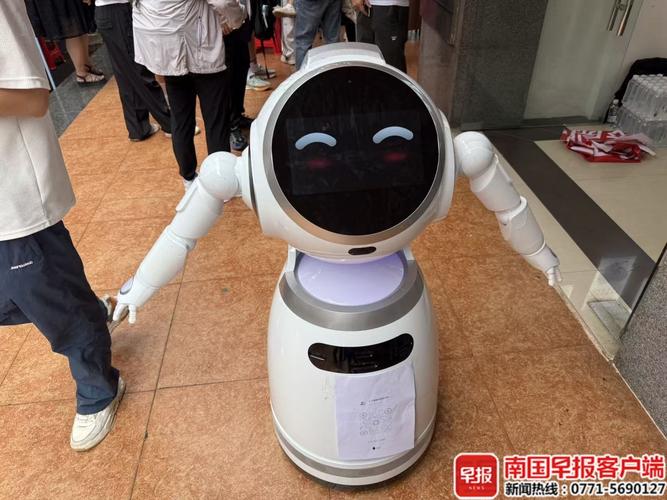 Cruzr机器人价格多少?-第3张图片-广州国自机器人 Cruzr机器人价格多少?-第3张图片-广州国自机器人