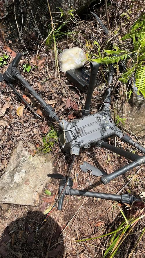 智能驱动爆炸无人机图片-第1张图片-广州国自机器人 智能驱动爆炸无人机图片-第1张图片-广州国自机器人