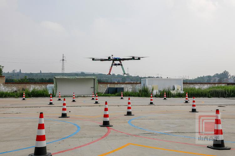 无人机驾照权威培训学校-第3张图片-广州国自机器人 无人机驾照权威培训学校-第3张图片-广州国自机器人