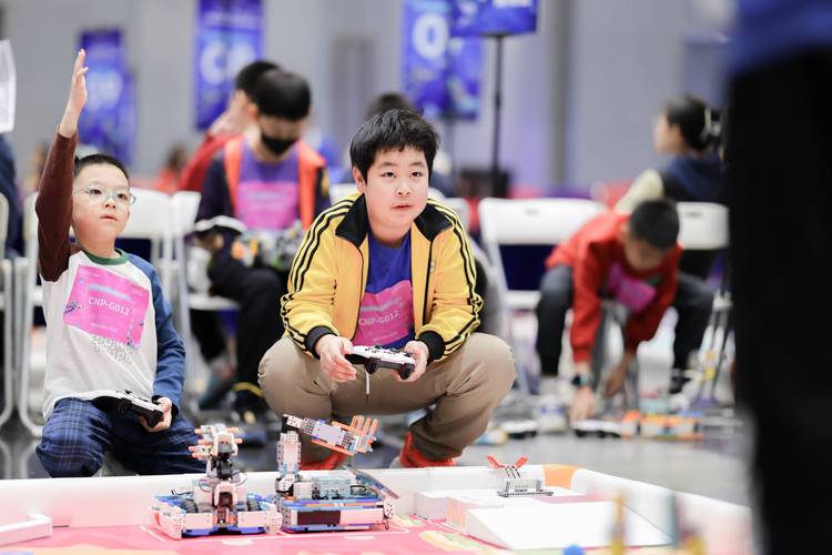 人工智能比赛是团队运动-第2张图片-广州国自机器人