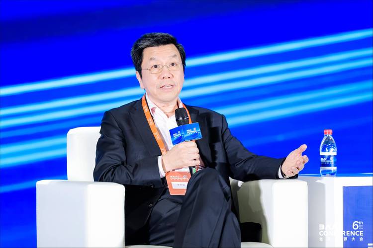 李开复创新工场AI如何引领创新？-第3张图片-广州国自机器人