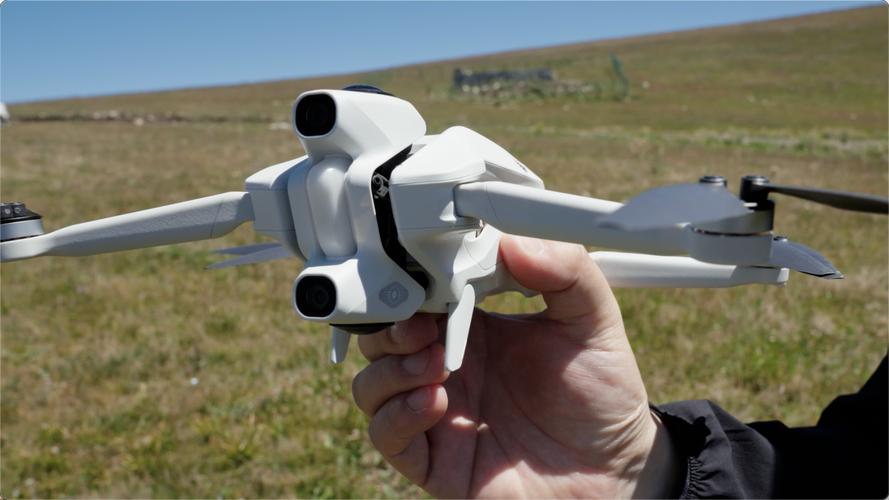 1688捣蛋鬼无人机有何特别之处？-第2张图片-广州国自机器人