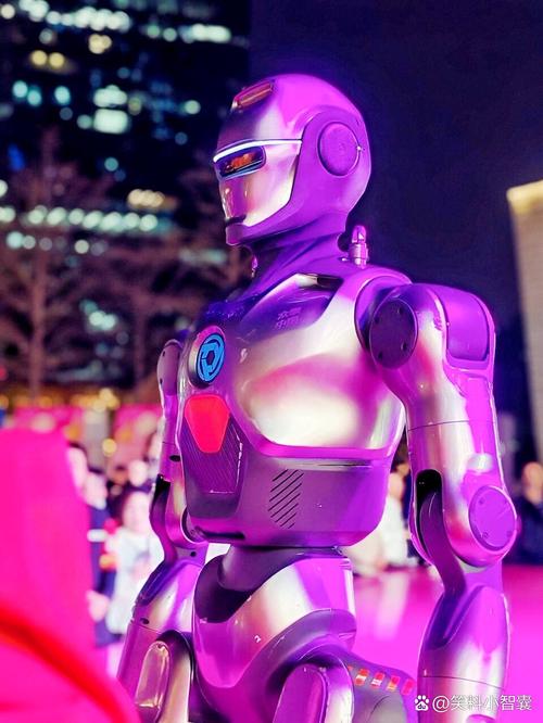 真人版机器人COCO是谁扮演的？-第1张图片-广州国自机器人