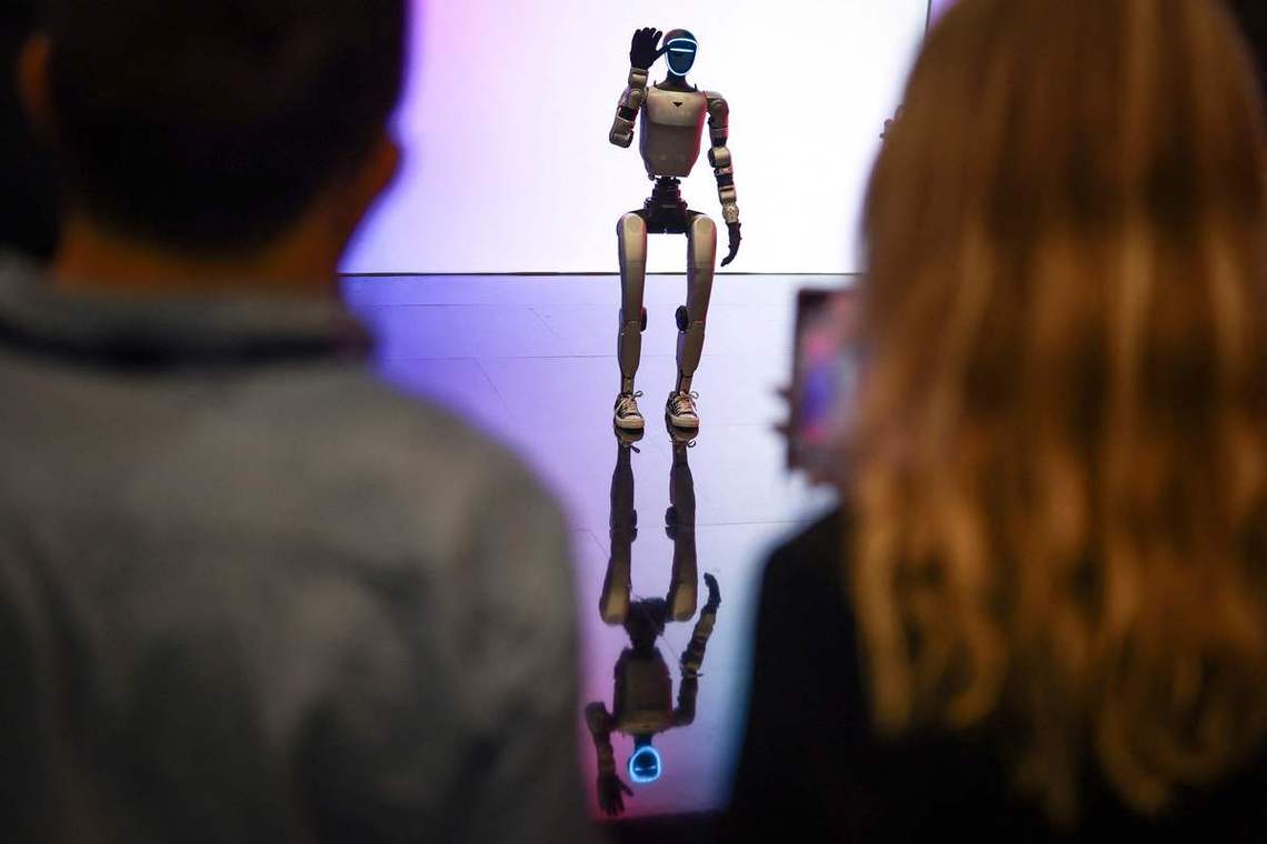 四足机器人和两足机器人-第1张图片-广州国自机器人