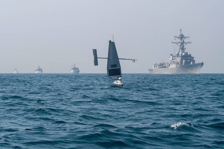 外国无人机为何频拍我方军舰？-第1张图片-广州国自机器人