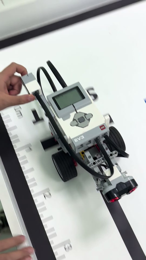 乐高EV3自平衡机器人如何实现平衡控制?-第1张图片-广州国自机器人 乐高EV3自平衡机器人如何实现平衡控制?-第1张图片-广州国自机器人