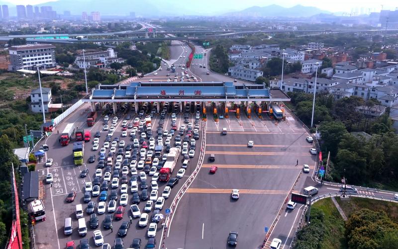 堵车 无人机 查看路况-第2张图片-广州国自机器人