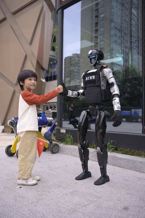 人工智能如何助力警察执法？-第2张图片-广州国自机器人