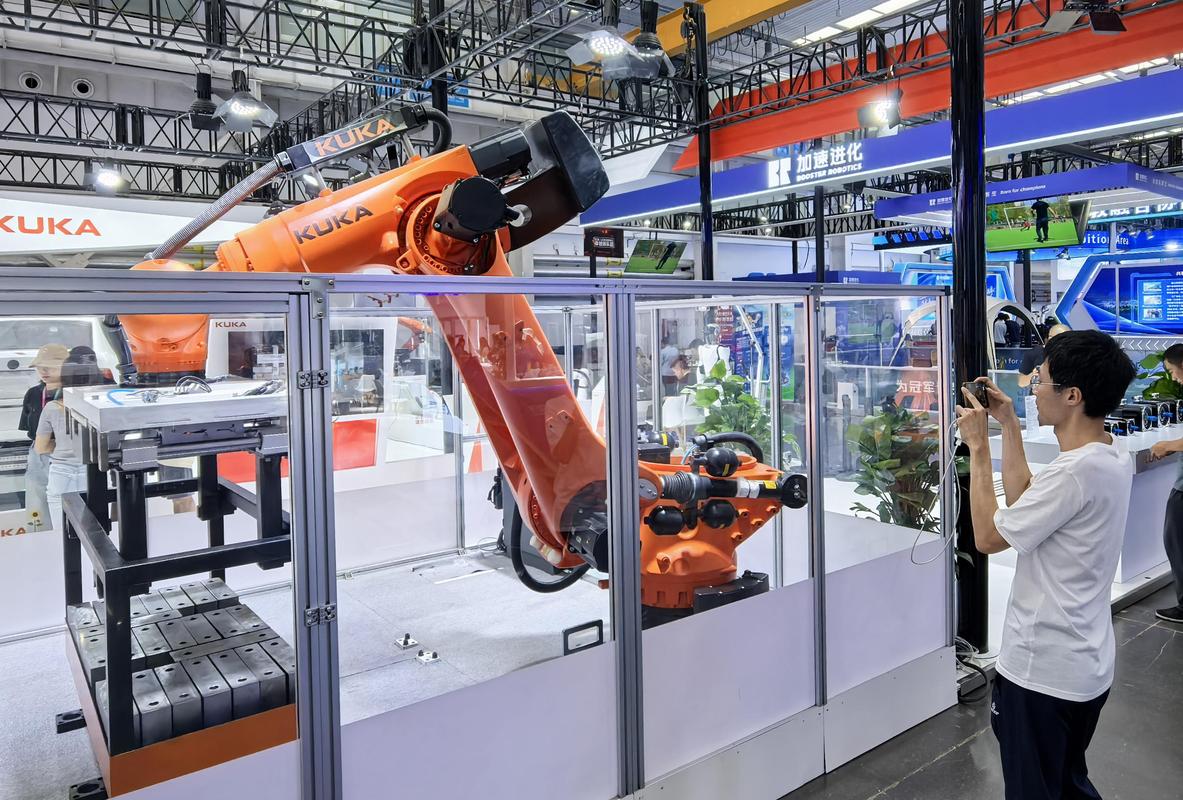 2025机器人展会视频有何亮点？-第1张图片-广州国自机器人