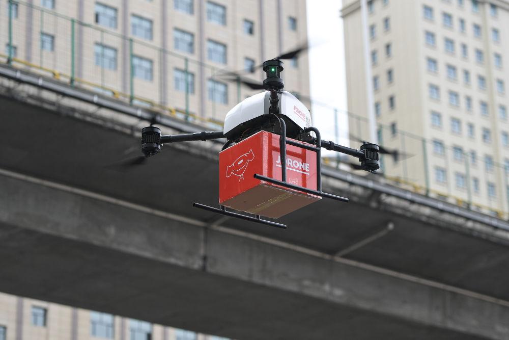 京东618无人机配送,何时能飞进我家?-第3张图片-广州国自机器人 京东618无人机配送,何时能飞进我家?-第3张图片-广州国自机器人