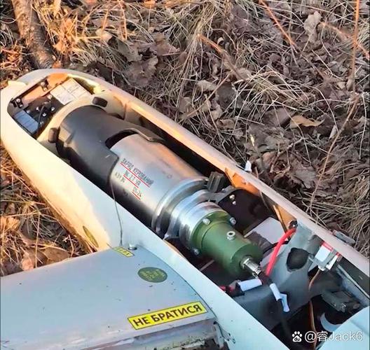 无人机为何会突然坠机？-第1张图片-广州国自机器人