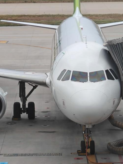 重庆机场遭无人机入侵致延误何时解?-第1张图片-广州国自机器人 重庆机场遭无人机入侵致延误何时解?-第1张图片-广州国自机器人