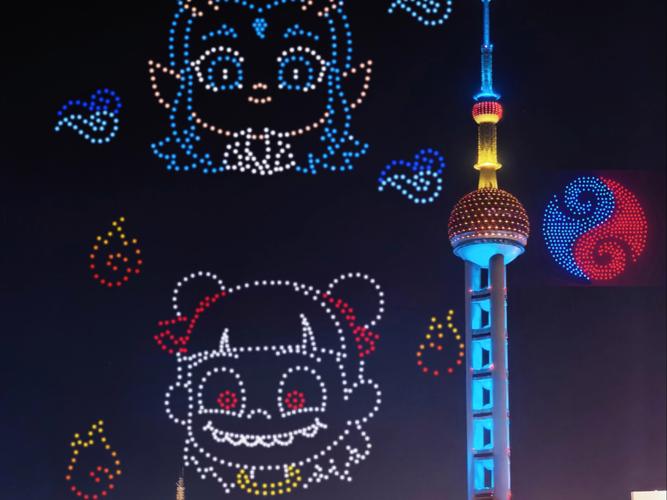 外滩跨年2000无人机-第1张图片-广州国自机器人 外滩跨年2000无人机-第1张图片-广州国自机器人
