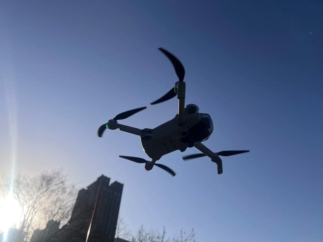 无人机镜头拍摄距离有多远？-第1张图片-广州国自机器人