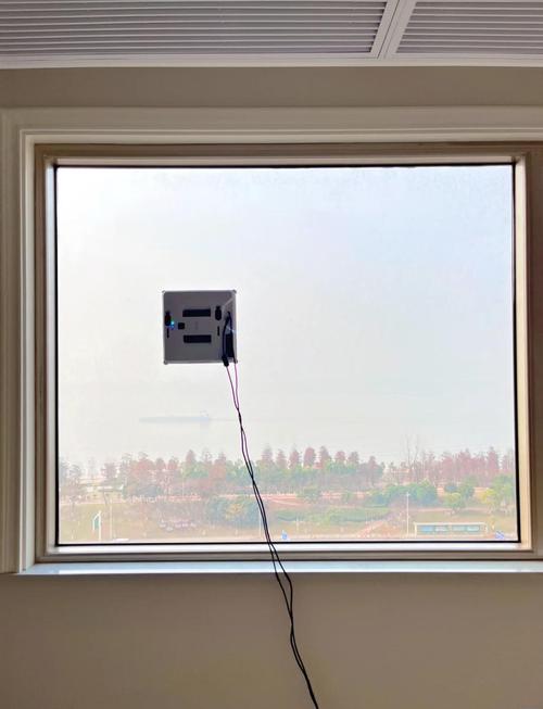 科沃斯擦窗机器人实际表现如何？-第3张图片-广州国自机器人