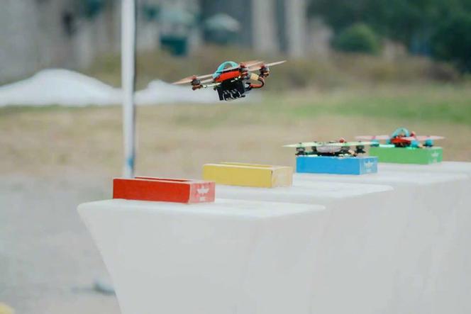 2025上海跨年无人机将如何点亮夜空?-第3张图片-广州国自机器人 2025上海跨年无人机将如何点亮夜空?-第3张图片-广州国自机器人