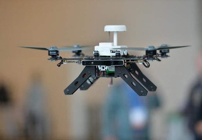 Intel无人机阵列如何实现精准协同？-第2张图片-广州国自机器人