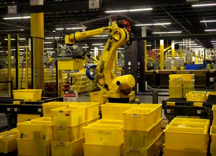 亚马逊自动仓储机器人如何提升仓储效率？-第1张图片-广州国自机器人