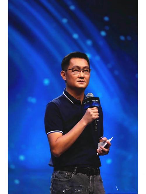 马化腾如何布局AI与云计算新赛道？-第3张图片-广州国自机器人