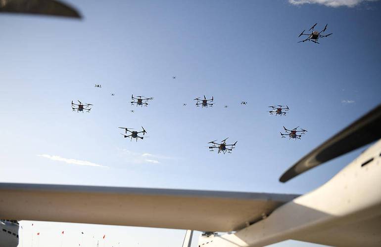 parrot无人机编队-第1张图片-广州国自机器人 parrot无人机编队-第1张图片-广州国自机器人