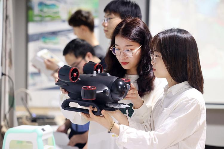 康奈尔大学机器人课程学什么？-第3张图片-广州国自机器人