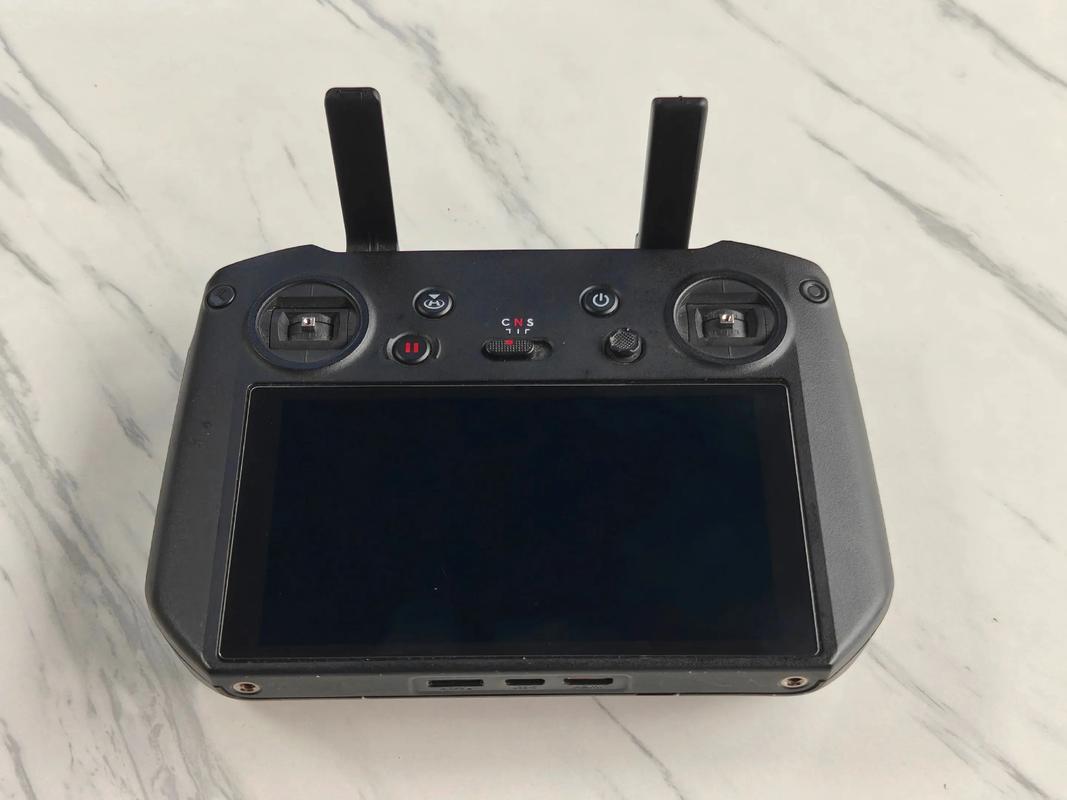 大疆无人机如何连接遥控器?-第1张图片-广州国自机器人 大疆无人机如何连接遥控器?-第1张图片-广州国自机器人