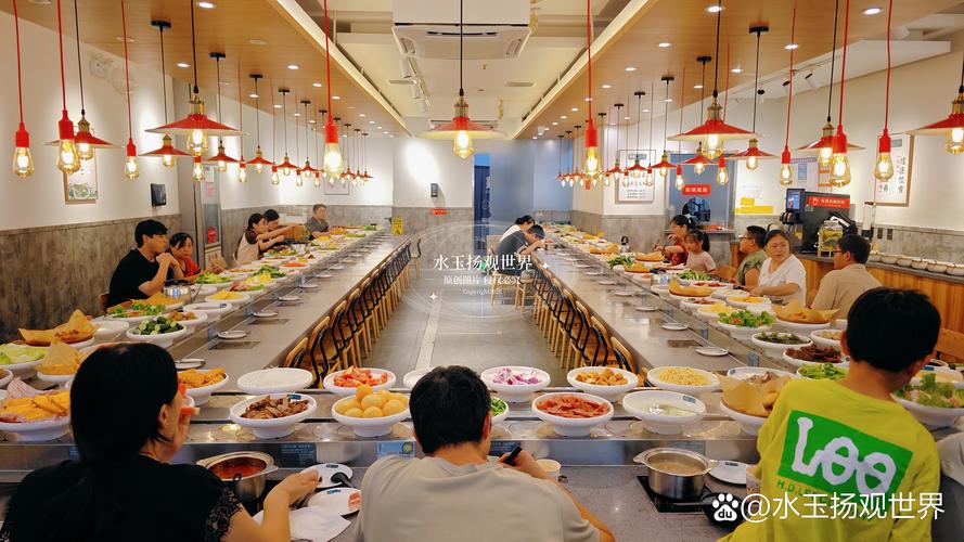 泰州大润发机器人餐厅,机器人如何服务?-第3张图片-广州国自机器人 泰州大润发机器人餐厅,机器人如何服务?-第3张图片-广州国自机器人