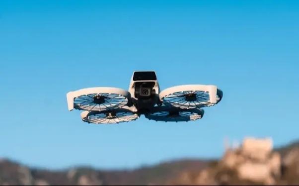 大疆无人机为何能破500米?-第1张图片-广州国自机器人 大疆无人机为何能破500米?-第1张图片-广州国自机器人