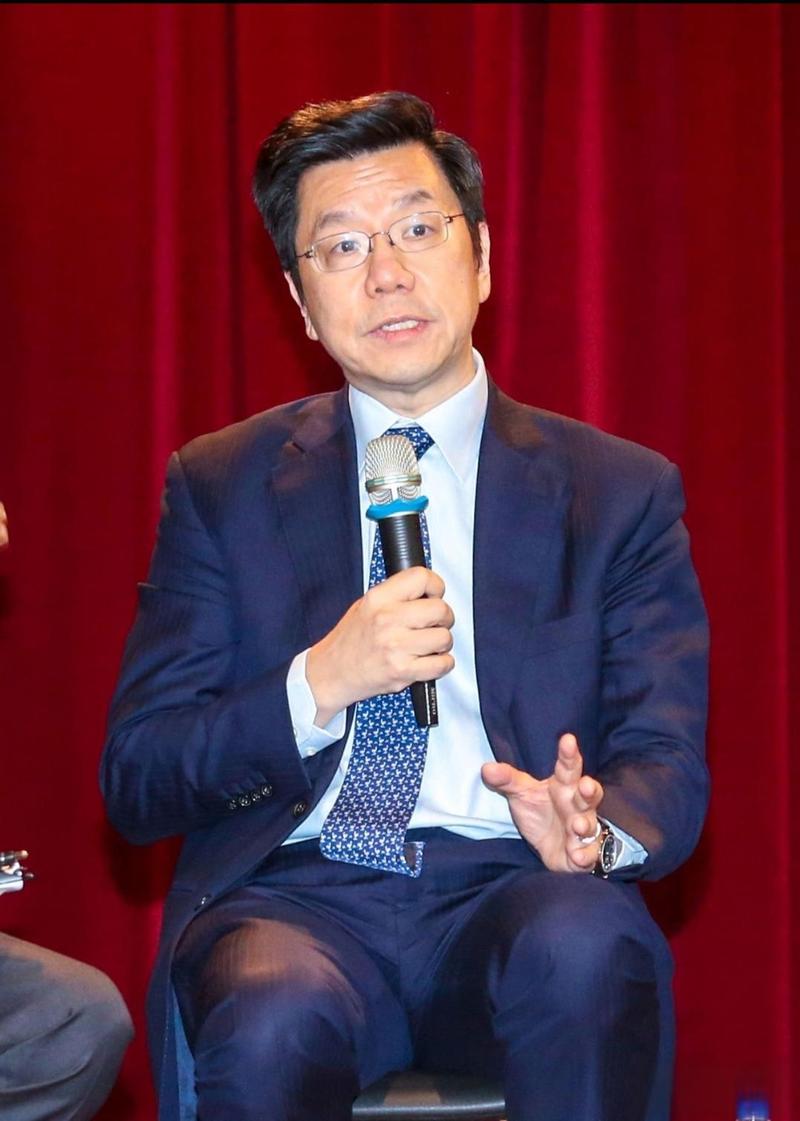 AI艺术创作，李开复如何定义其价值边界？-第2张图片-广州国自机器人