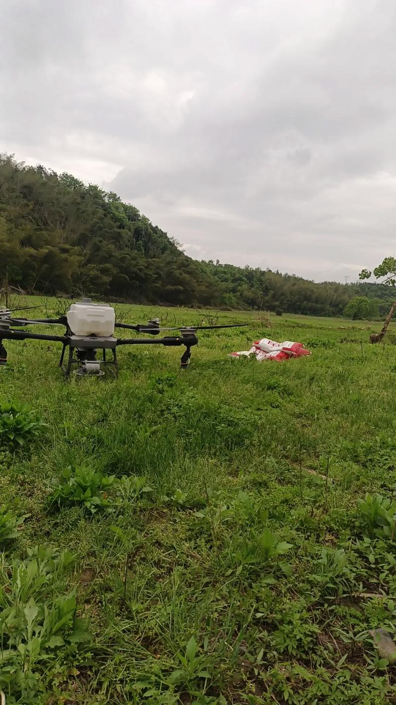 30公斤农药无人机视频有何特别之处？-第2张图片-广州国自机器人