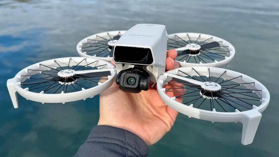 Snap便携折叠无人机,折叠后多小?续航多久?-第1张图片-广州国自机器人 Snap便携折叠无人机,折叠后多小?续航多久?-第1张图片-广州国自机器人