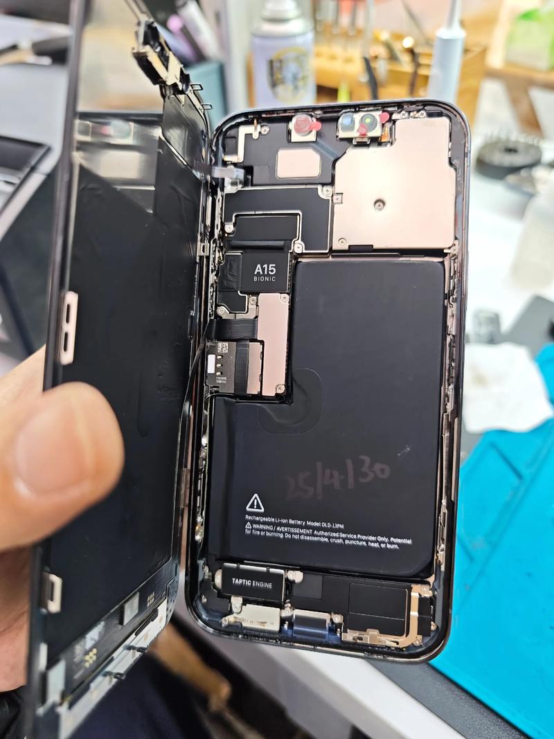 苹果手机维修机器人靠谱吗？-第1张图片-广州国自机器人