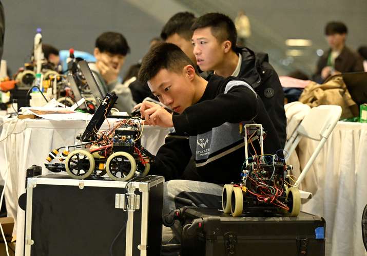 2025年我国机器人将迎来怎样的发展？-第1张图片-广州国自机器人